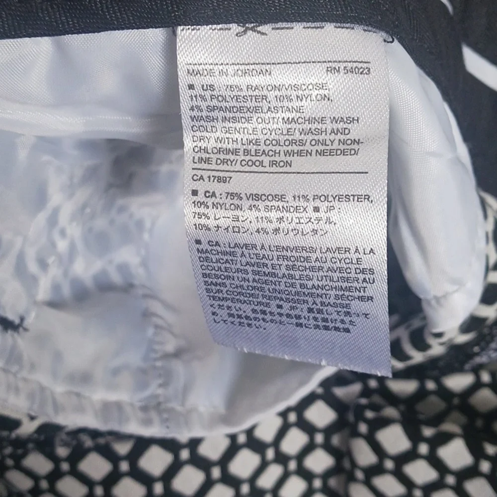 Banana Republic Sloan Fit  Black & White Geo Dot Cropped Pants - Picture 9 of 13